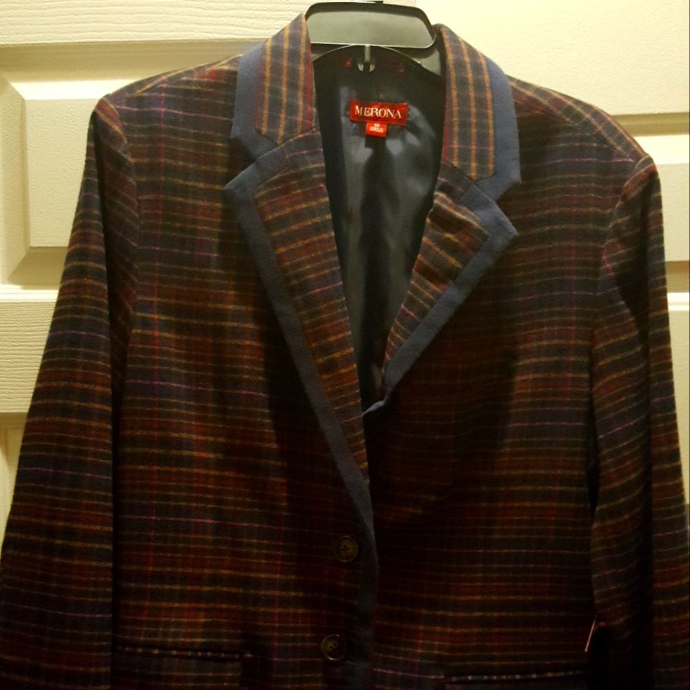Navy blue tan pink blazer size 16